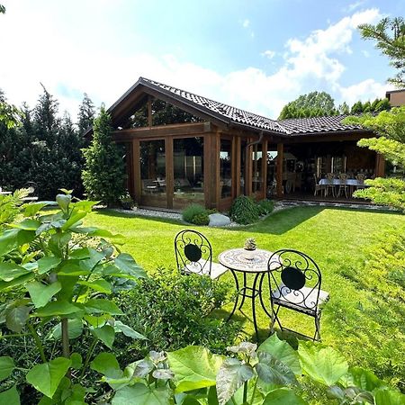 Wellness Penzion Vila Mery Poprad Ngoại thất bức ảnh