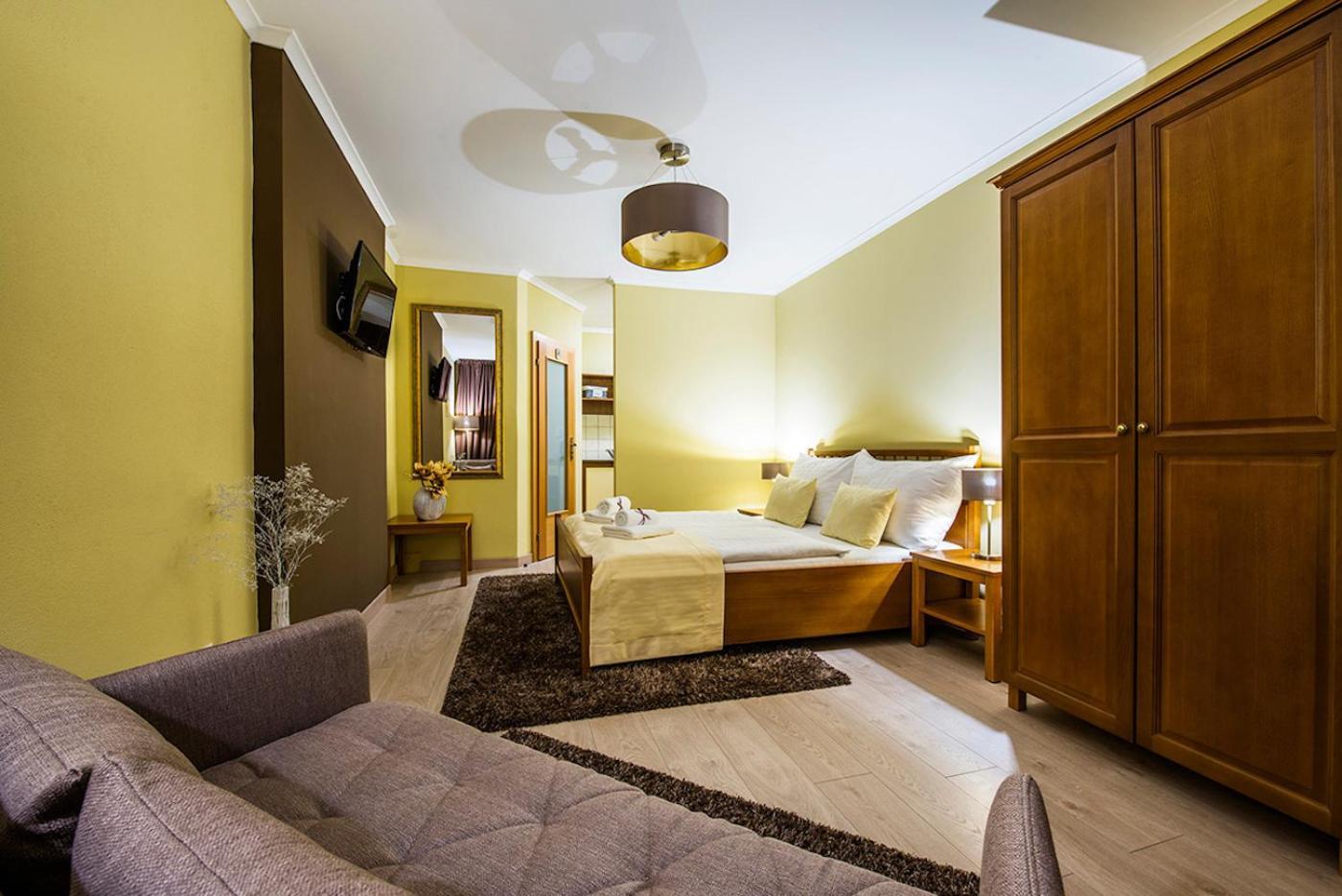Wellness Penzion Vila Mery Poprad Ngoại thất bức ảnh