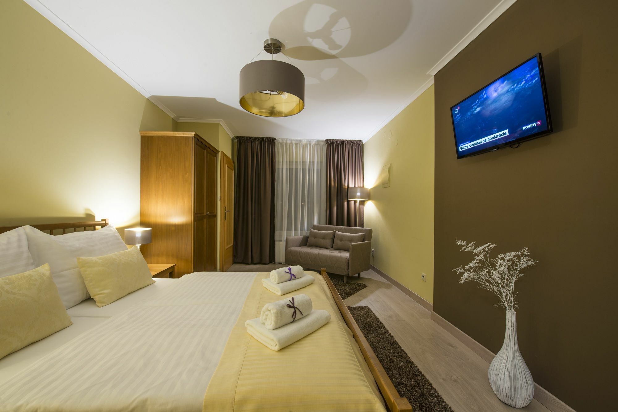 Wellness Penzion Vila Mery Poprad Ngoại thất bức ảnh